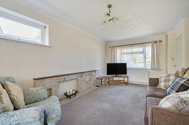 Nursery Gardens, Chard, 3 Bedroom Detached