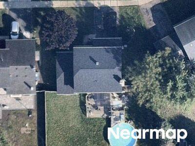 Cove Ct, Aurora, Preforeclosure Single-family Home