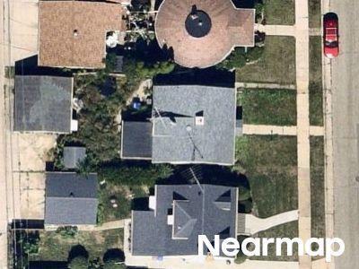 Rd Ave, Kenosha, Preforeclosure Single-family Home