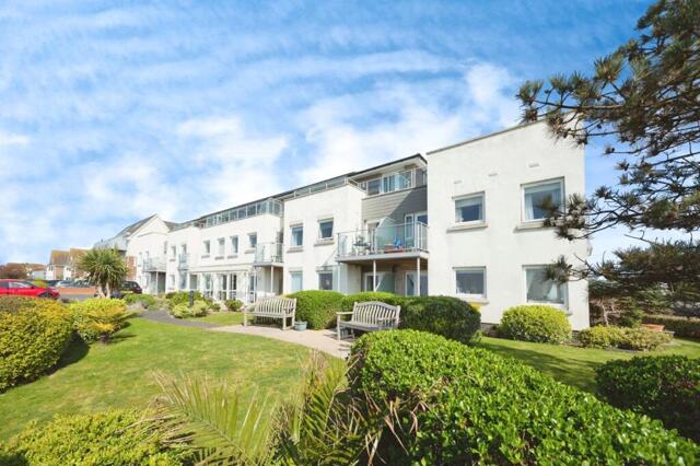 Sea Front, Hayling Island, 1 Bedroom Flat