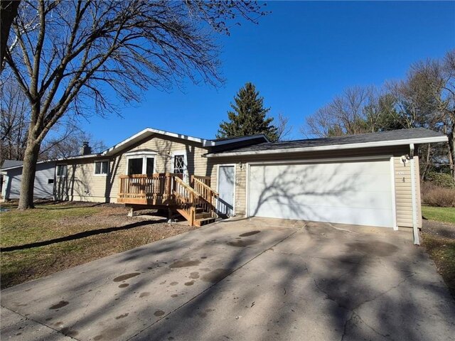 Th Ave Nw, Waseca, Home For Sale