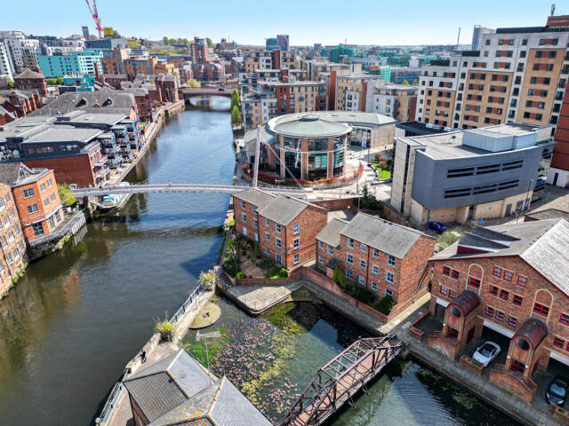 Navigation Walk, Leeds, 1 Bedroom Apartment