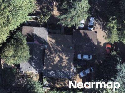 Ne Darby St, Hillsboro, Preforeclosure Single-family Home