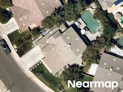 Half Moon Pl, Santa Clarita, Preforeclosure Single-family Home