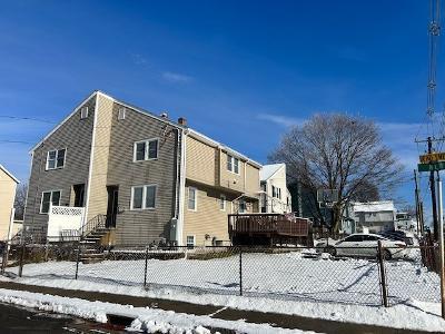 New St, Enfield, Preforeclosure Single-family Home