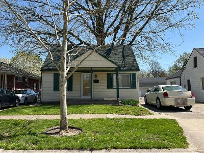 Mayfair St, Dearborn Heights, Preforeclosure Single-family Home