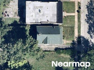 E Th St, Cleveland, Preforeclosure Single-family Home