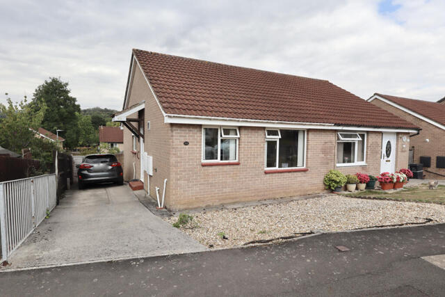 Lethbridge Road, Wells, 2 Bedroom Semi-detached