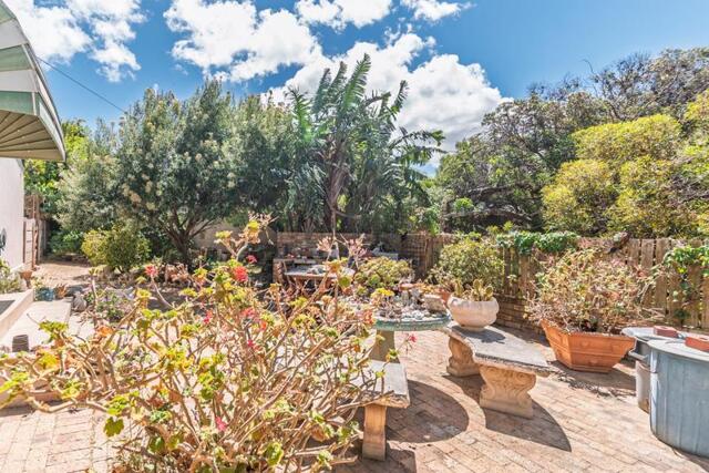 Fish Hoek, Charming 1930s Home