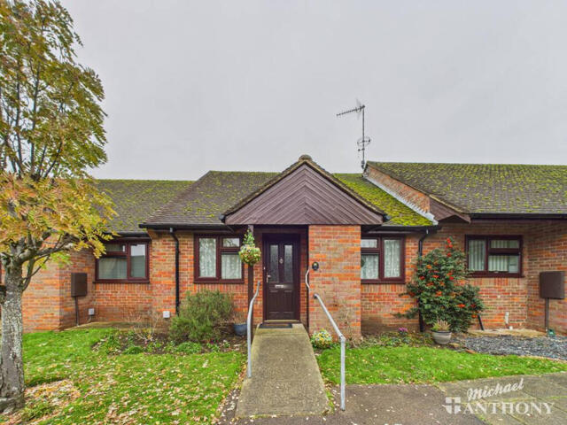 William Hill Drive, Bierton, 2 Bedroom Terraced