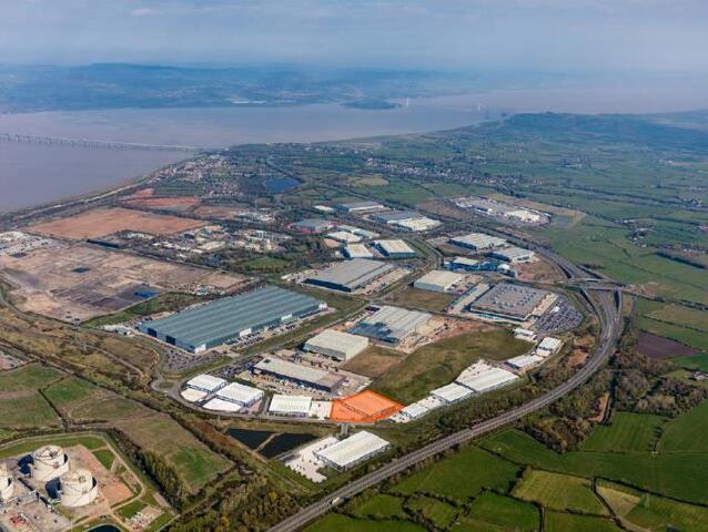 Unit 4, Unit,more+ Central Park, Warehouse To Lease