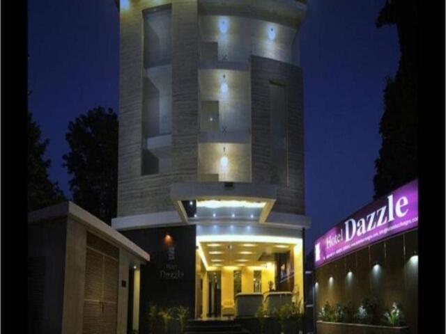 Near Jaggi Nursing Home, Shamshabad Road, Fathehabad Road, Agra, Hotel Dazzle, Hotel