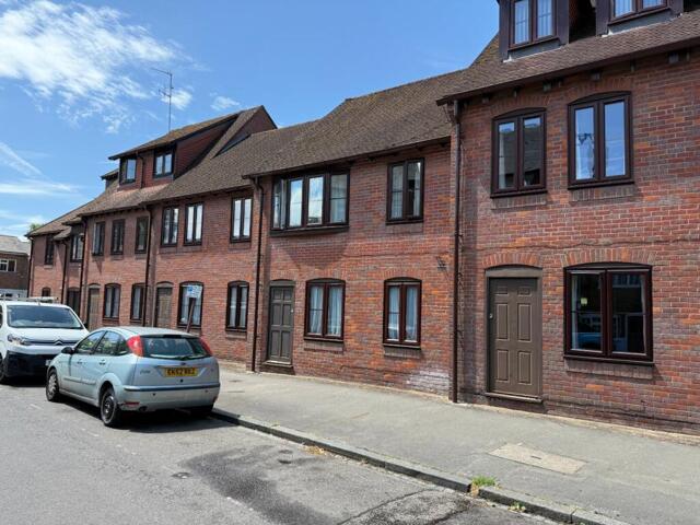 Town Bridge Court, Chesham, 1 Bedroom Apartment