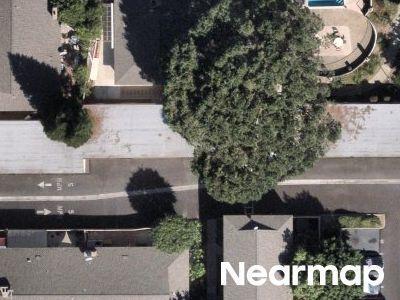 E St St, Tustin, Preforeclosure Condo In