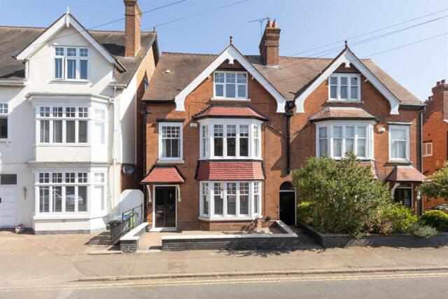 Elsee Road, Rugby, 6 Bedroom Town Elsee Road, Rugby, 6 Bedroom Town
