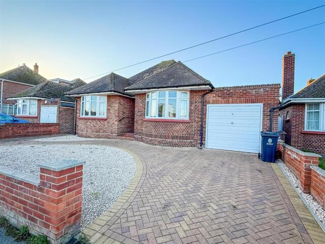 Boley Drive, Clacton-on-sea, 3 Bedroom Detached