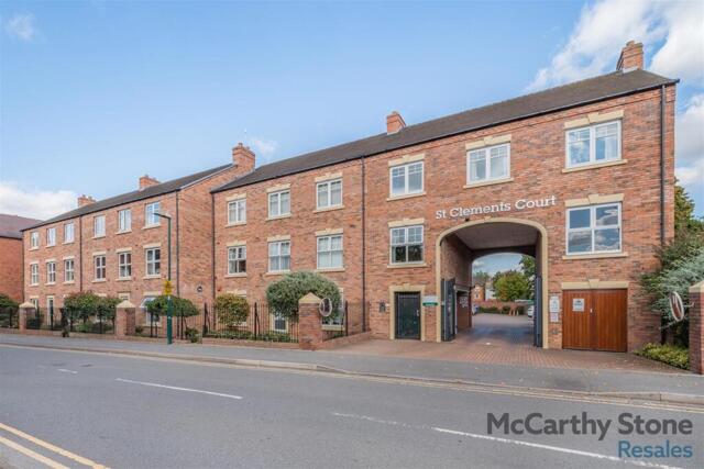 St Clements Court, South Street, 2 Bedroom Apartment