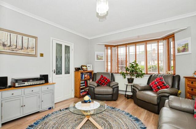 St. Marys Road, Uxbridge, 3 Bedroom Semi-detached