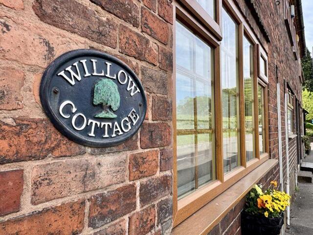 Slade Road, Four Oaks, 2 Bedroom Terraced