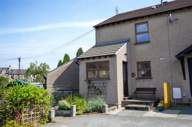 Lower Castle Park, Kendal, 2 Bedroom End
