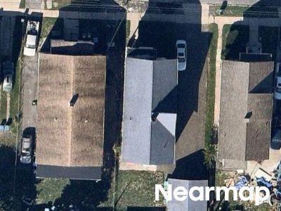 Rd St, Hamden, Preforeclosure Multi-family Home