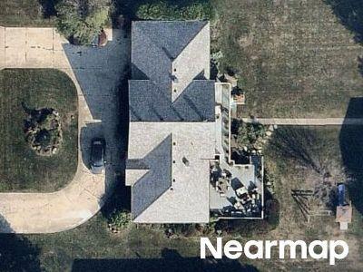 Aero Dr, Naperville, Preforeclosure Single-family Home