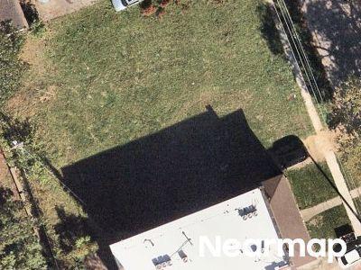 E St St, Cleveland, Preforeclosure Multi-family Home