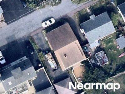 Poplar St, Lynn, Preforeclosure Single-family Home