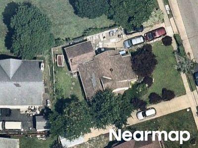 East Ave, Freeport, Foreclosure Single-family Home