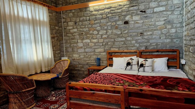 Ranikhet, Room For Rent