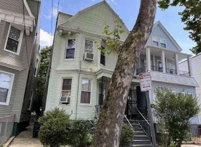 Clerk St, Jersey City, Preforeclosure Single-family Home Clerk St, Jersey City, Preforeclosure Single-family Home