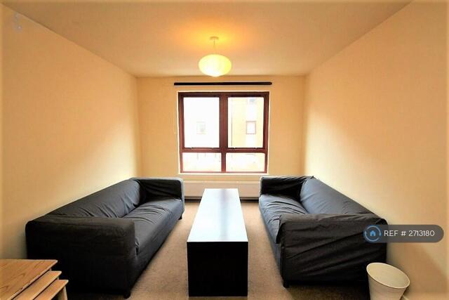 Sienna Garden, Edinburgh, 3 Bedroom Flat