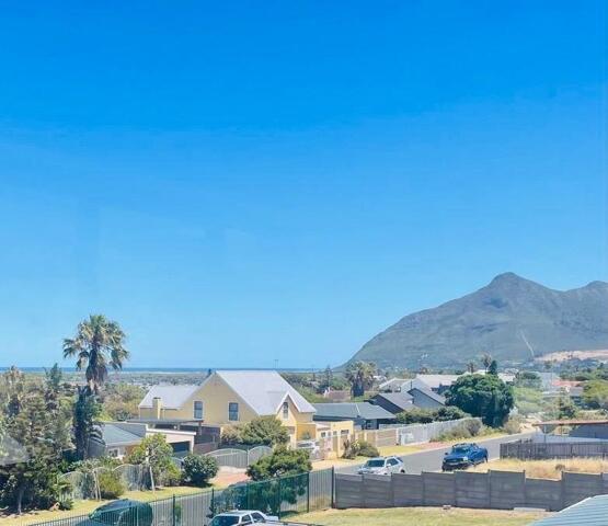 Capri, Fish Hoek, Where Mountains Meet