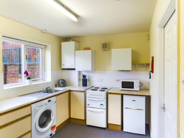 Lloyd Mansions, Salford, 2 Bedroom Terraced