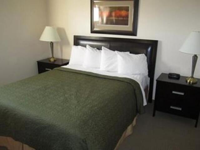 Hwy.,new Liskeard, Temiskaming Shores (on), Quality Inn, Hotel