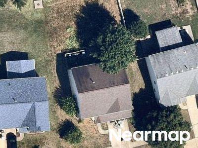 Autumn Lakes Ln, Mascoutah, Preforeclosure Single-family Home