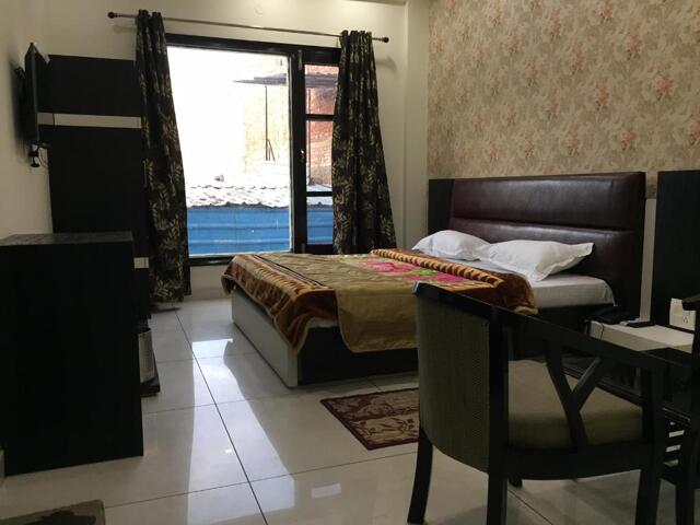 Park Street Opposite Panj Pyara Park, Anandpur Sahib, Hotel White City