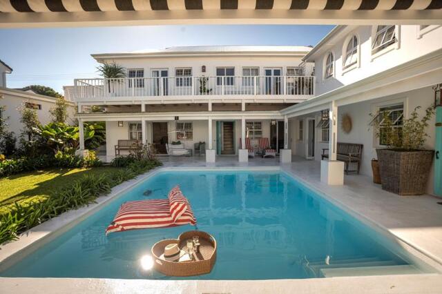 Seaside Longships, Plettenberg Bay, Exquisite Dual-living Courtyard