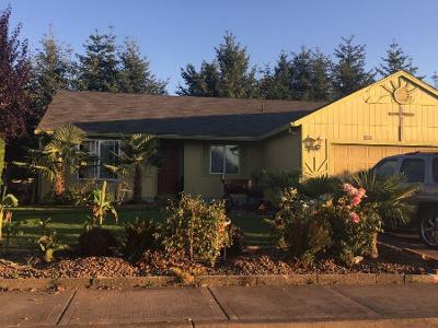 Country Ln, Woodburn, Preforeclosure Single-family Home