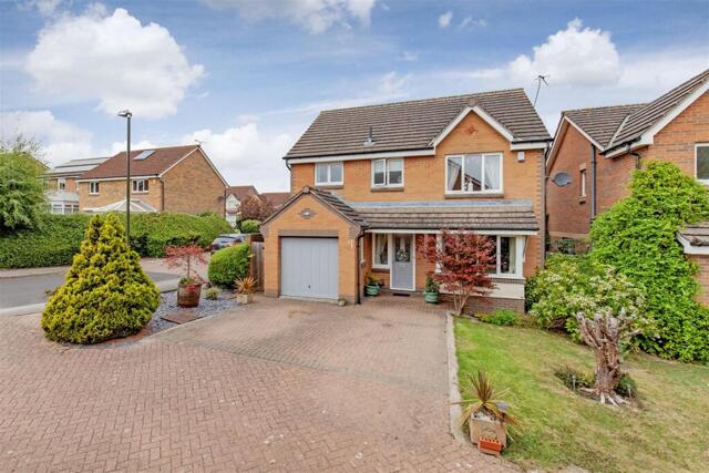 Whitecotes Park, Walton, 4 Bedroom Detached