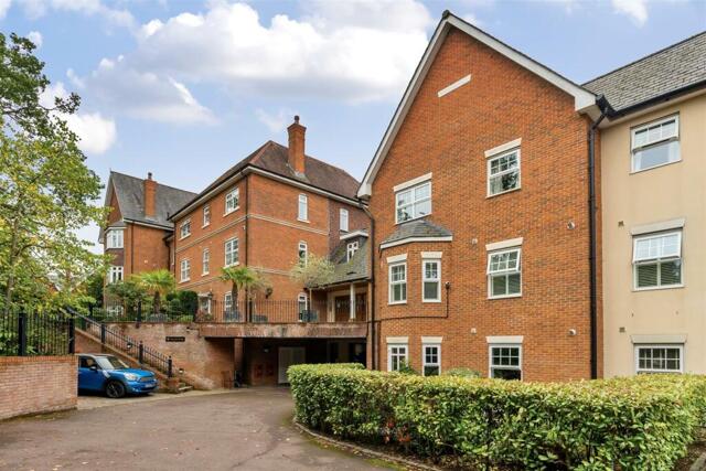 Reading Road, Imperial Court, Wokingham, 1 Bedroom Retirement Reading Road, Imperial Court, Wokingham, 1 Bedroom Retirement