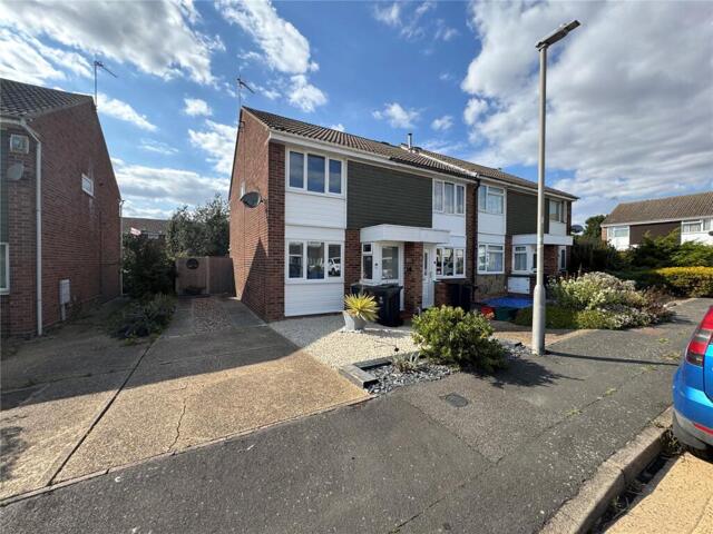 Homerton Close, Clacton-on-sea, 2 Bedroom Semi-detached