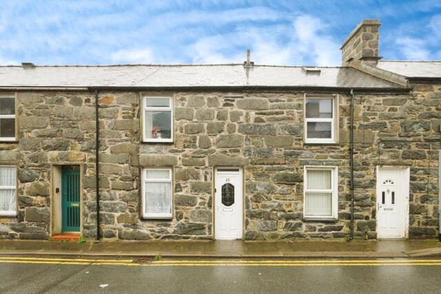 Glynllifon Street, Blaenau Ffestiniog, 2 Bedroom Terraced