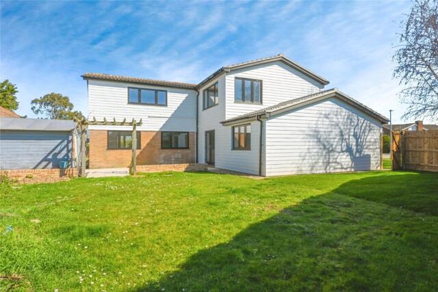 St. Osyth, Beacon Heights, Clacton-on-sea, 6 Bedroom Detached