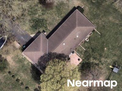 Faye Ct, Menomonee Falls, Preforeclosure Single-family Home