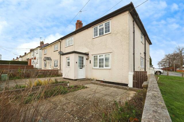Larkhill Road, Durrington, 3 Bedroom Semi-detached