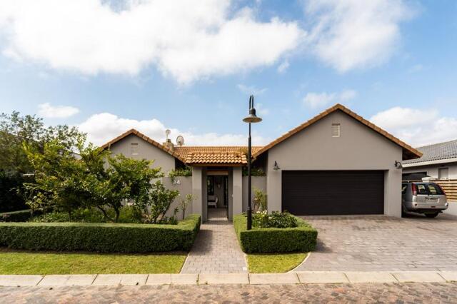 Whale Rock Gardens, Plettenberg Bay, Fully Furnished Immaculate