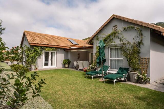 Whale Rock Gardens, Plettenberg Bay, Fully Furnished Immaculate