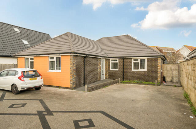 West Haye Road, Hayling Island, 3 Bedroom Bungalow