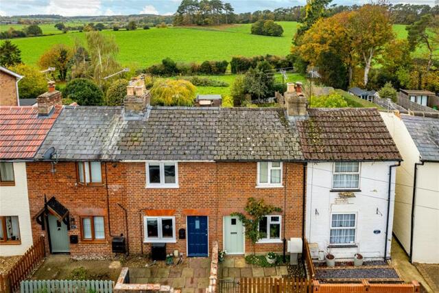 Aspley Guise, Mount Pleasant, Milton Keynes, 2 Bedroom Terraced